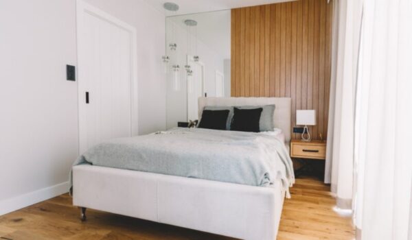 Designing a Stunning Bedroom on a Shoestring Budget