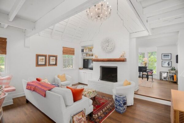 Elevate Your Interior Design with Modern Farmhouse Decor