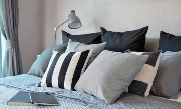 Sleeping Upright Made Easy: Tips for Arranging Pillows for a Restful Night