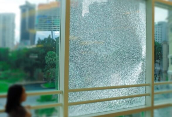The Advantages of Using Laminated Glass for Your Windows and Doors