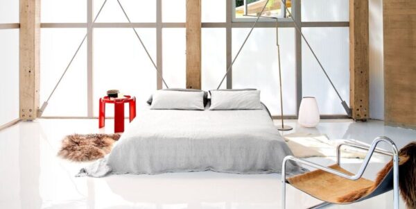 The Beauty of Simplicity: Creating a Minimalist White Bedroom