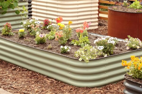 Raised Modular Garden Beds: The Perfect Addition to Your Garden