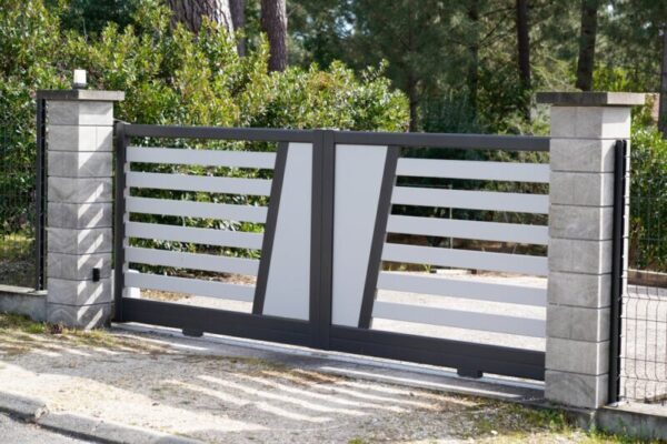 Transform Your Home with Stunning Gate Pillar Design and Construction